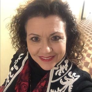 Meet your Posher, Anne